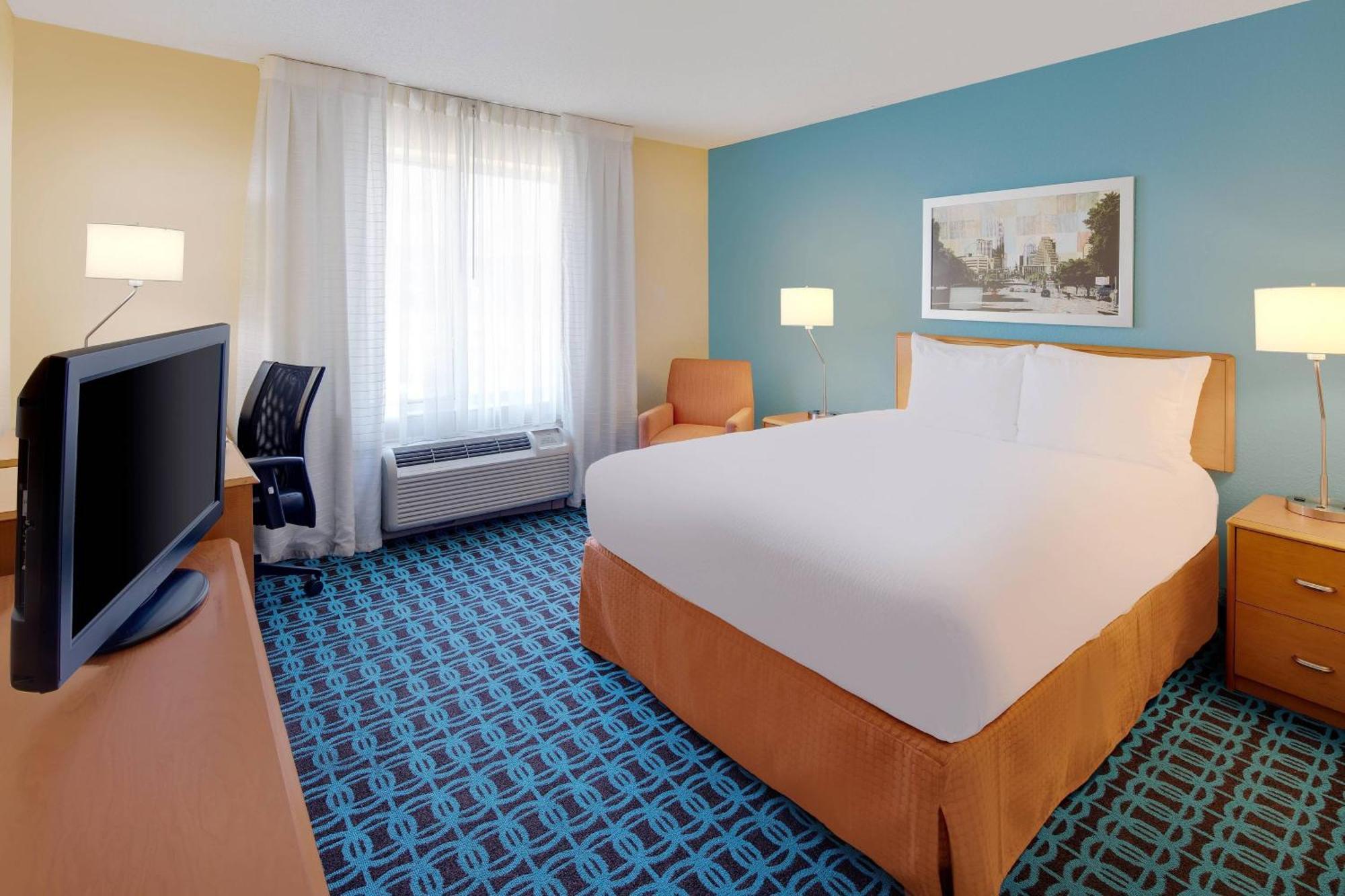 Fairfield Inn & Suites Austin University Area Bagian luar foto