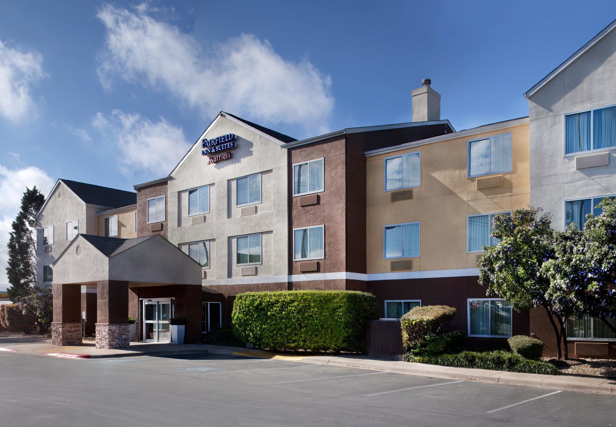 Fairfield Inn & Suites Austin University Area Bagian luar foto